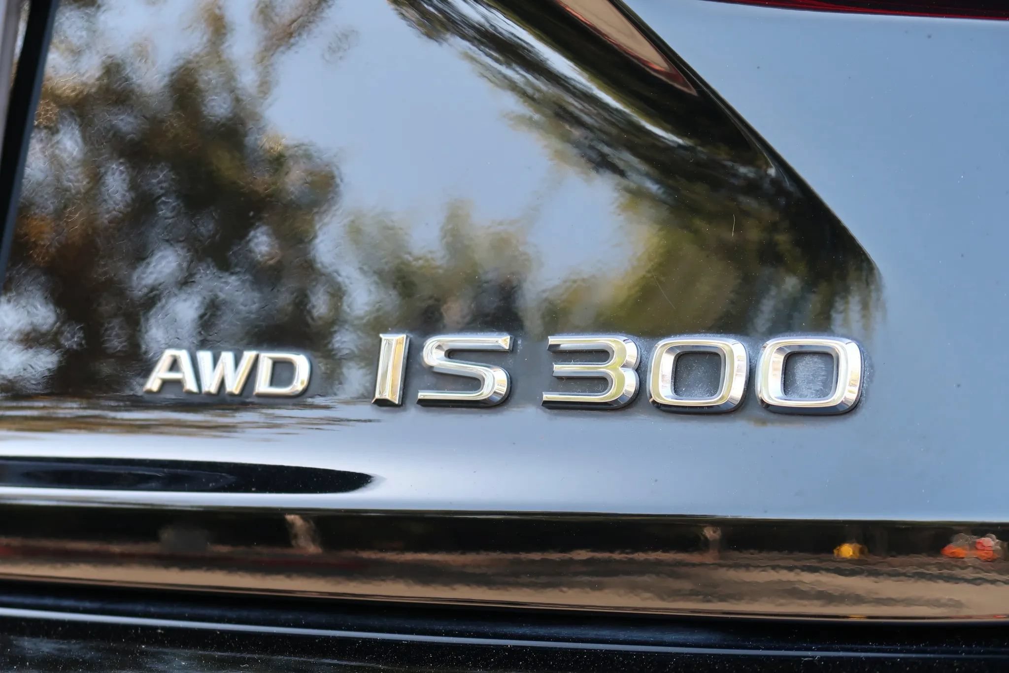 Used 2016 Lexus IS 300 AWD image 11