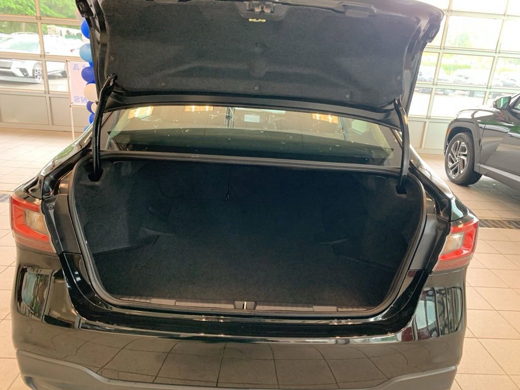 Certified 2025 Subaru Legacy AWD/4WD image 14