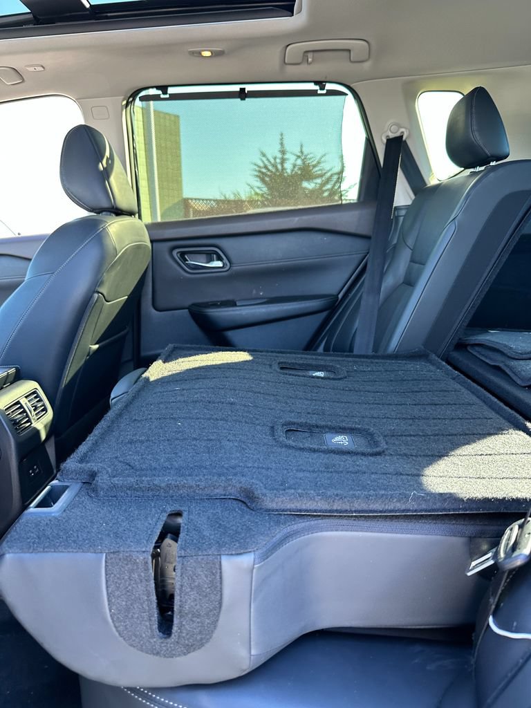 Used 2023 Nissan Rogue SV w/ SV Premium B Package FWD image 21