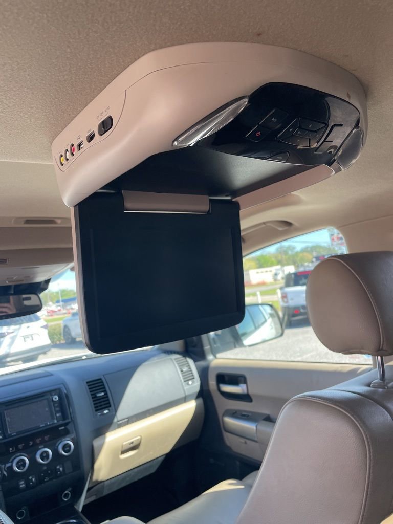 Used 2019 Toyota Sequoia Limited w/ Safety & Convenience Package image 17