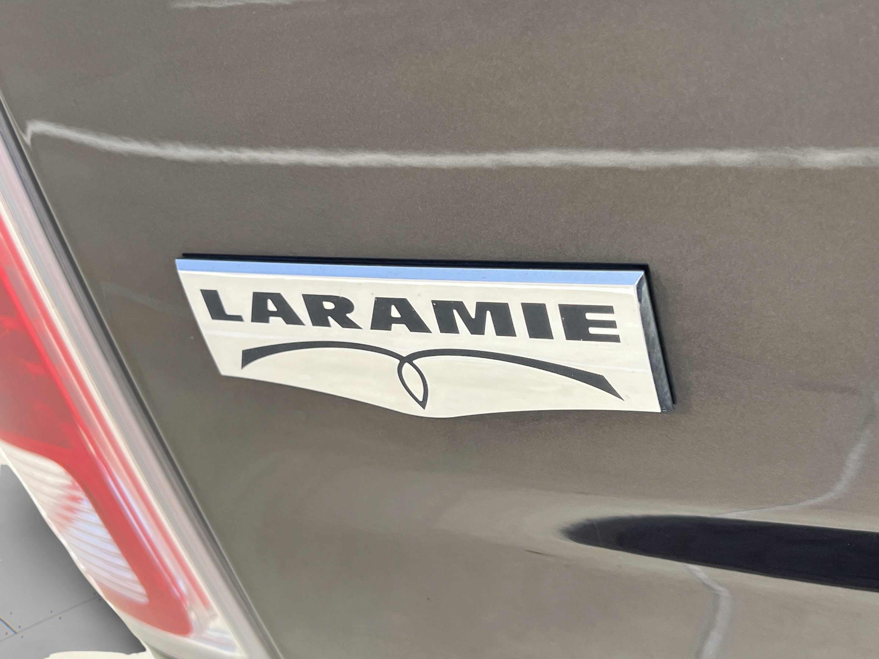 Used 2016 RAM 1500 Laramie w/ Convenience Group RWD image 32