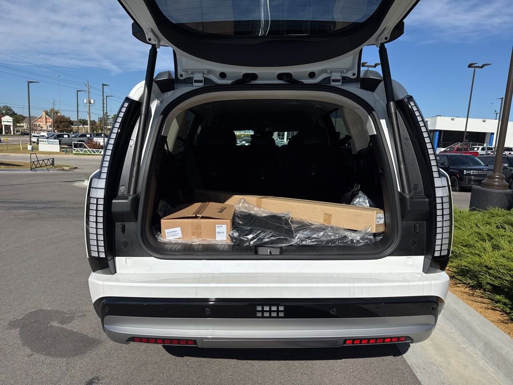 New 2026 Hyundai Ioniq 9 SEL image 11