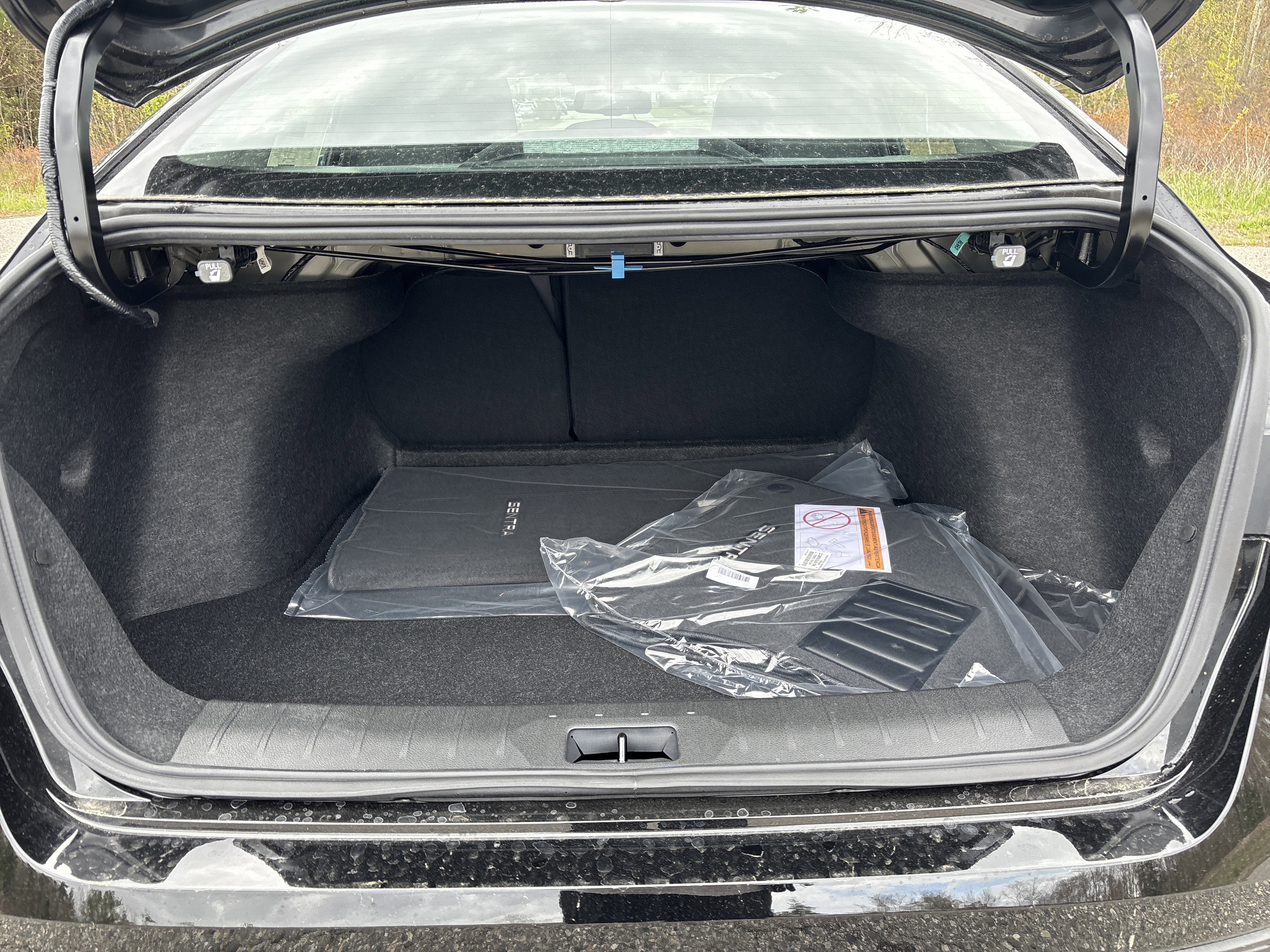 New 2026 Nissan Sentra SV w/ SV Convenience Package FWD image 16