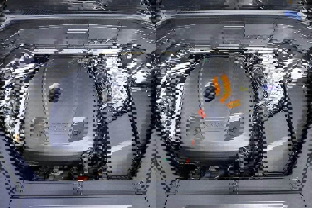 Certified 2024 Volvo XC90 T8 Ultimate AWD/4WD image 39