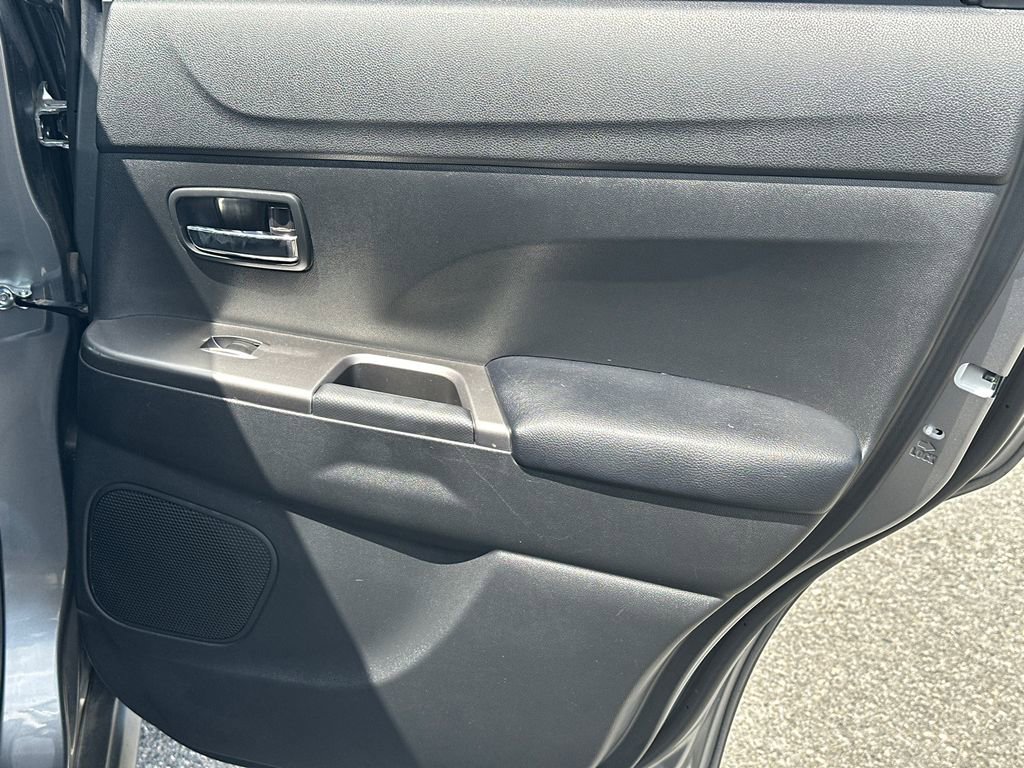 Used 2025 Mitsubishi Outlander Sport AWD image 16