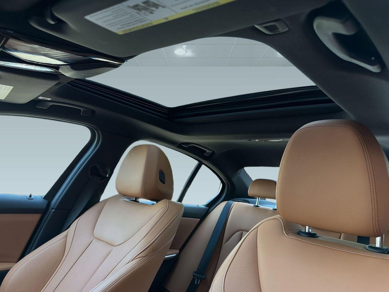 Certified 2025 BMW 330i Sedan RWD image 14