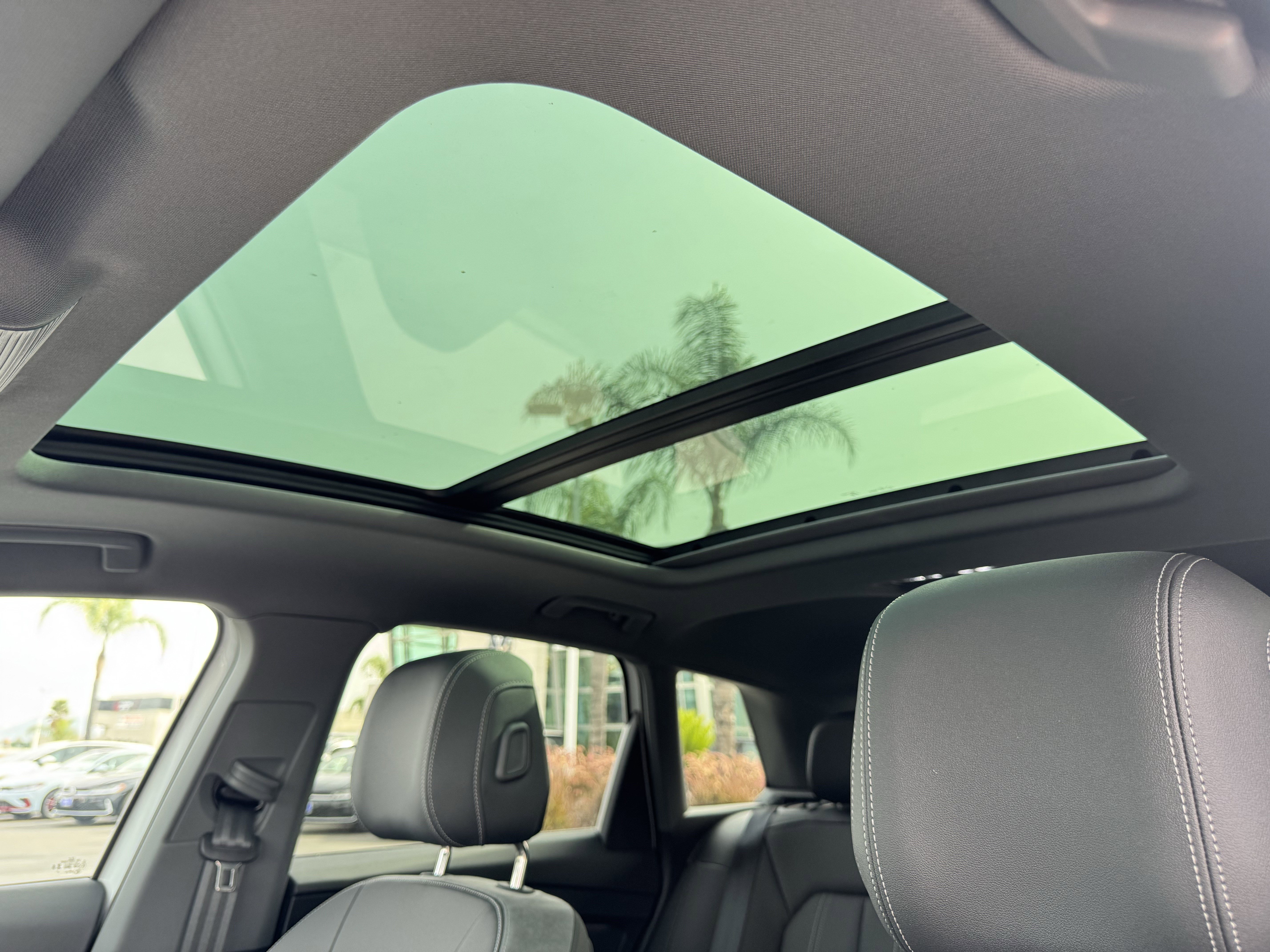 Used 2024 Audi Q4 e-tron Premium w/ Convenience Package image 29