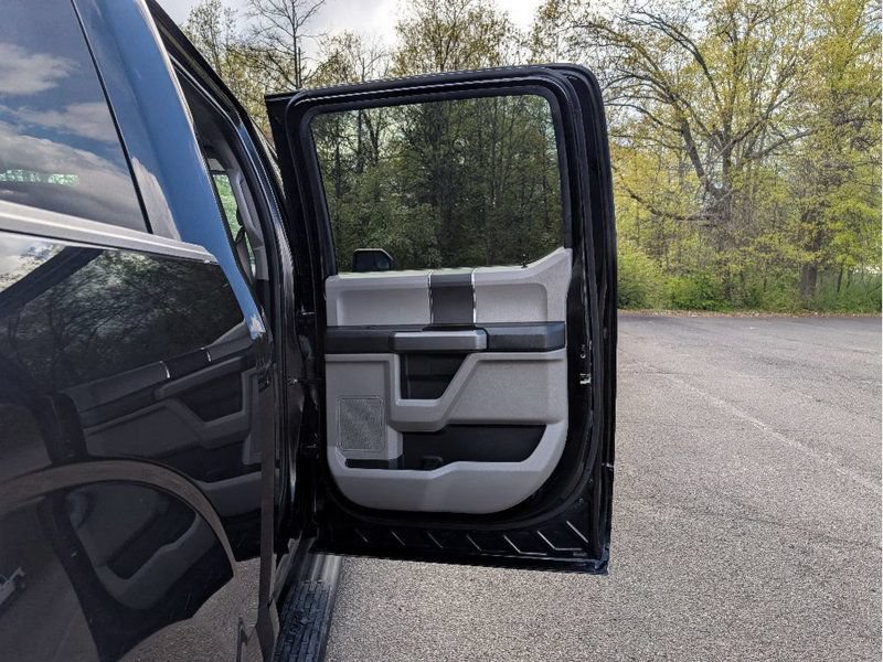 Used 2019 Ford F150 XLT AWD/4WD image 11