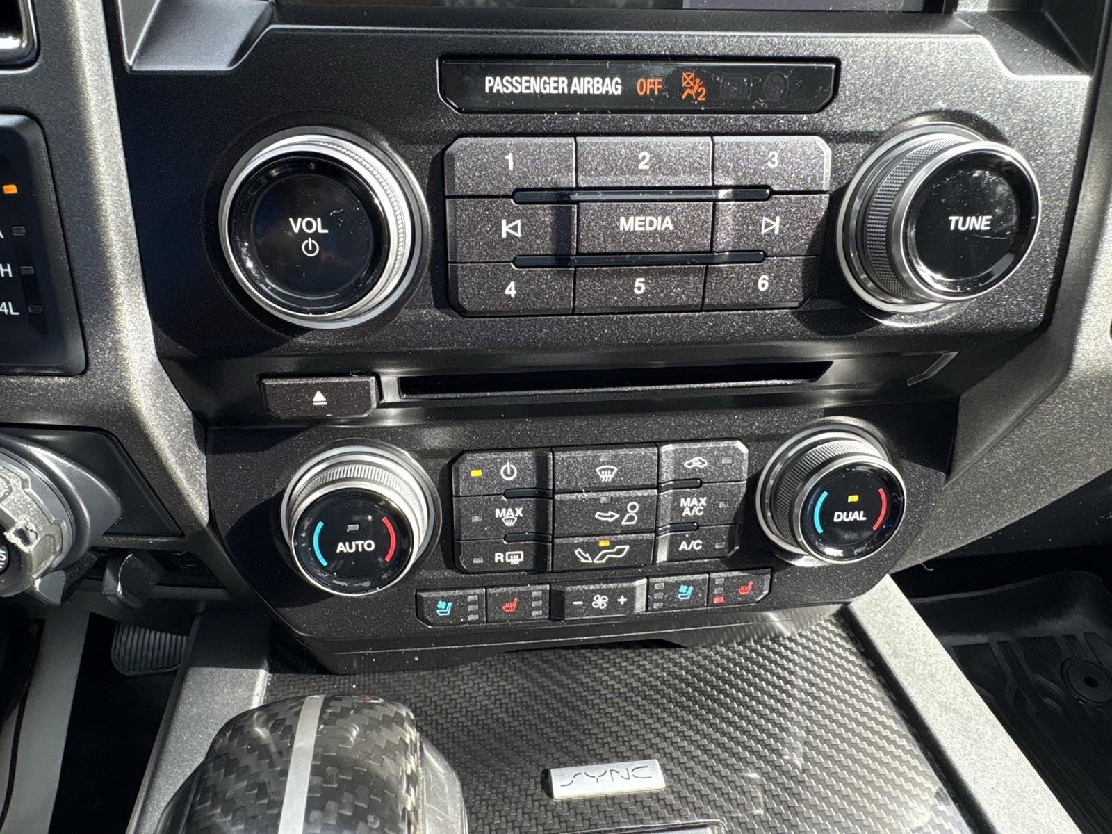 Used 2018 Ford F150 Raptor w/ Equipment Group 802A Luxury image 40