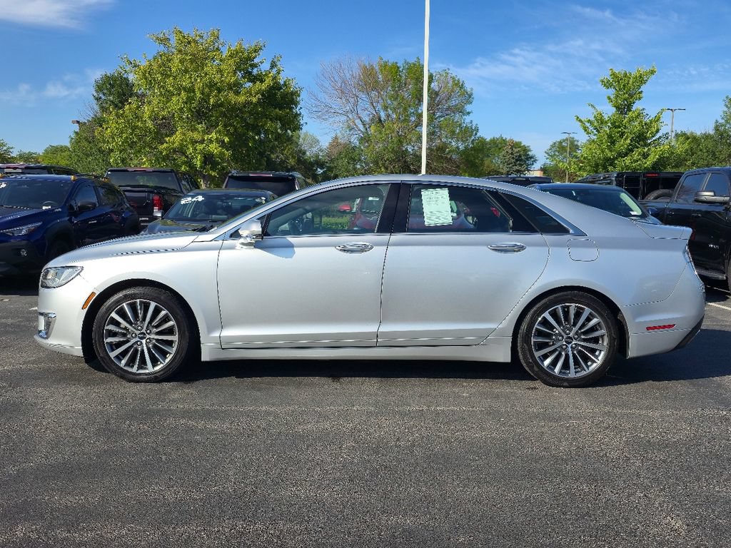 Used 2018 Lincoln MKZ Select w/ Select Plus Package AWD/4WD image 11