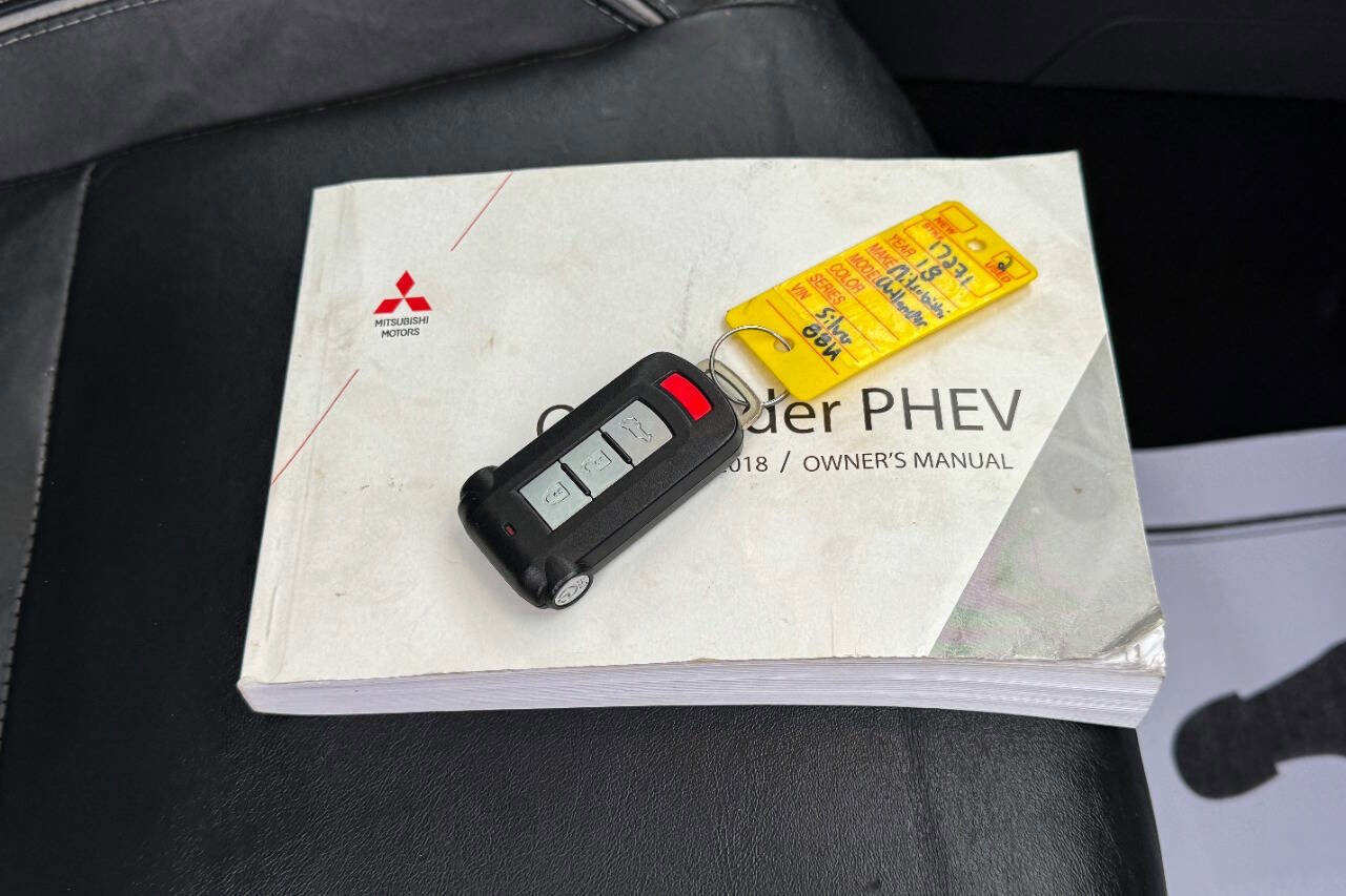 Used 2018 Mitsubishi Outlander GT image 37