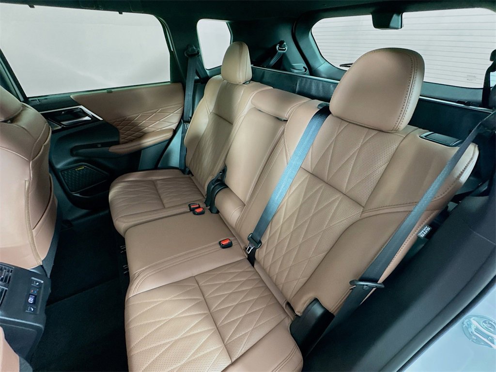New 2025 Mitsubishi Outlander SEL image 26