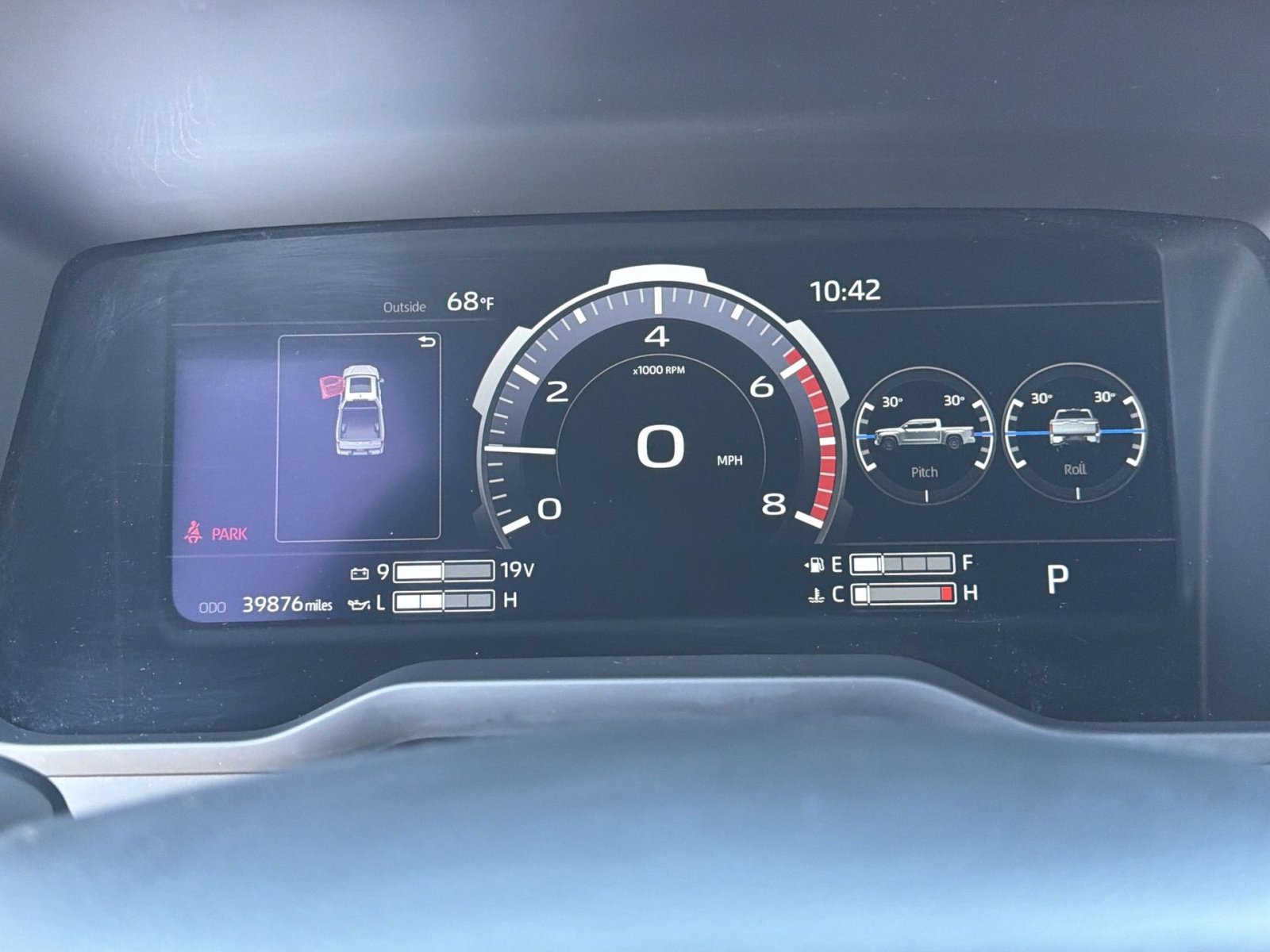 Used 2025 Toyota Tundra Limited AWD/4WD image 18