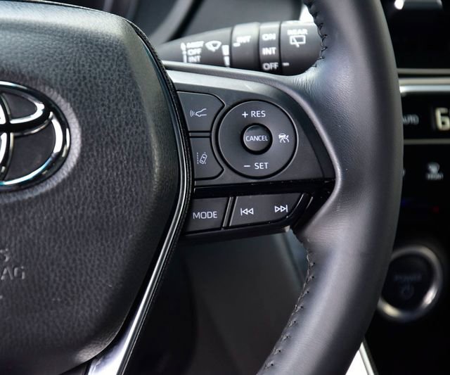 Used 2024 Toyota Venza Nightshade AWD/4WD image 17
