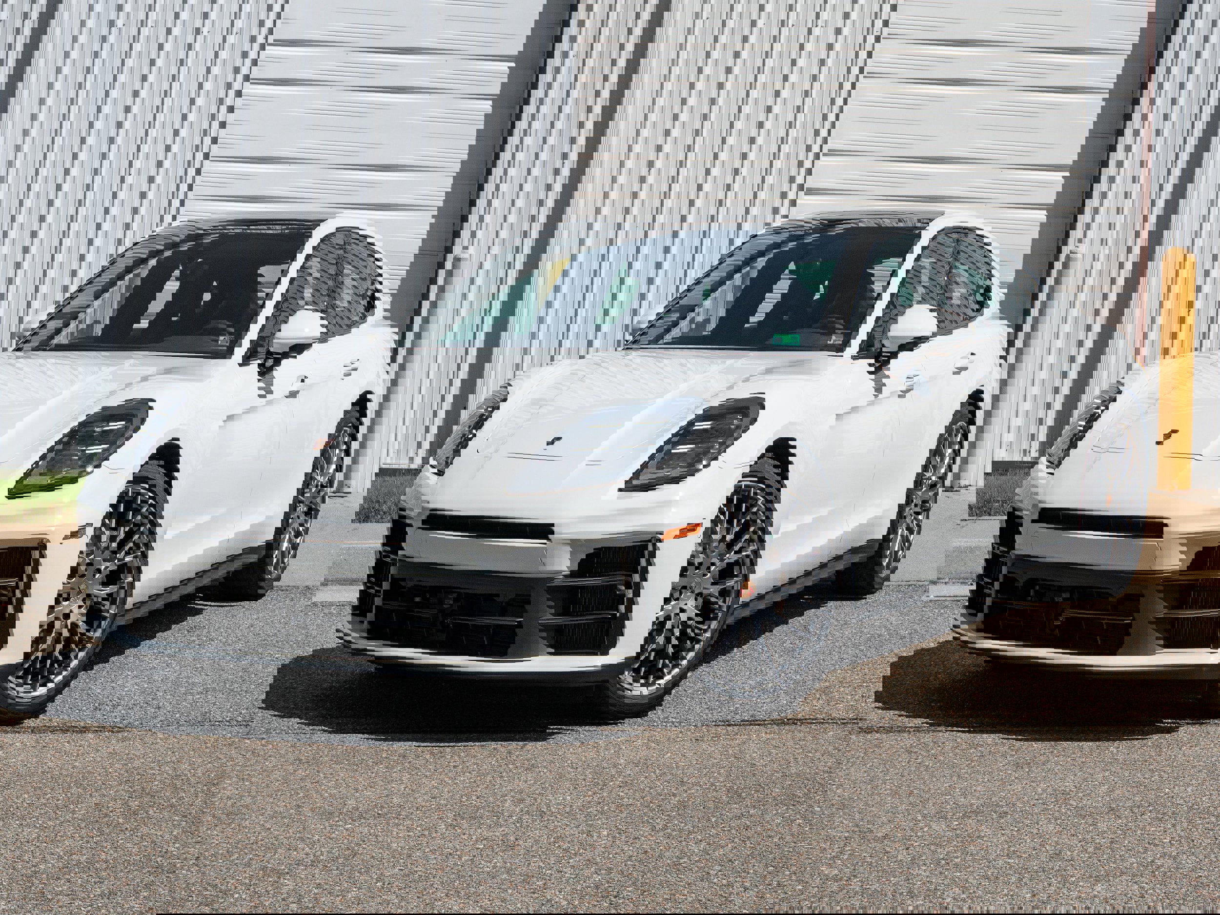 New 2025 Porsche Panamera
