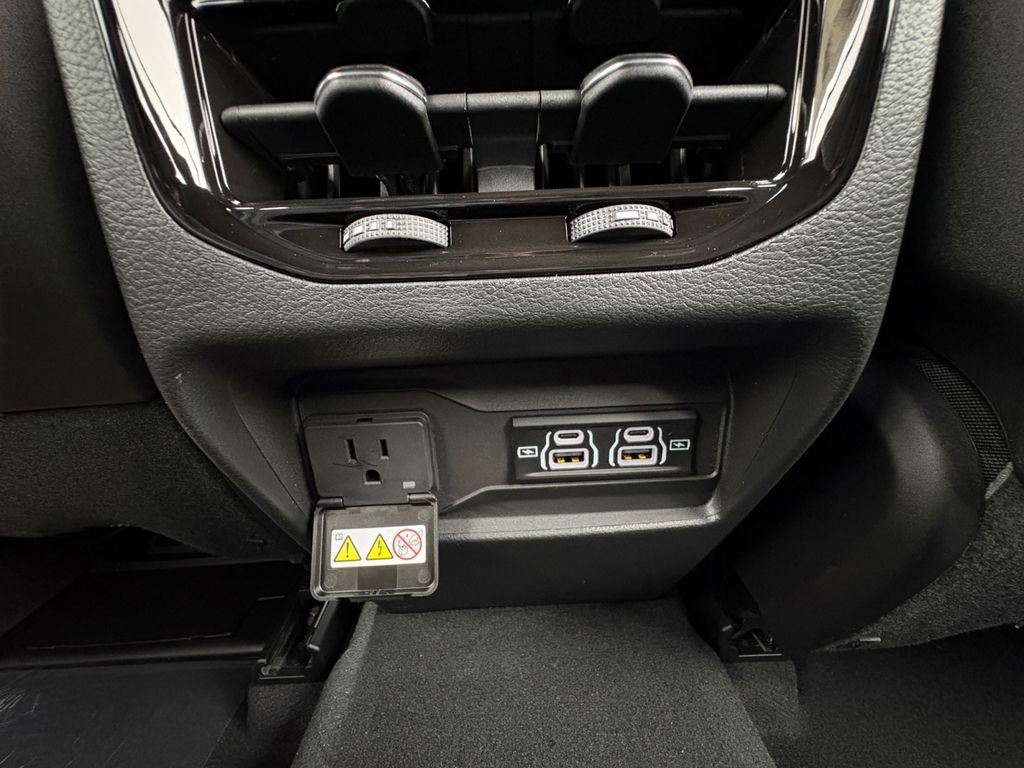 New 2026 Jeep Grand Cherokee Laredo X image 5