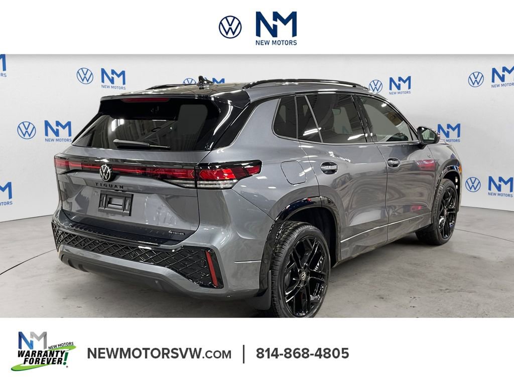 New 2026 Volkswagen Tiguan SE R-Line image 5