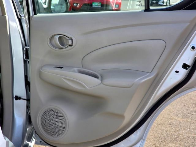 Used 2012 Nissan Versa SV image 34