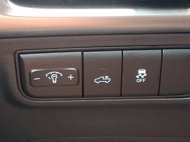 Used 2025 Hyundai Santa Cruz SEL FWD image 25