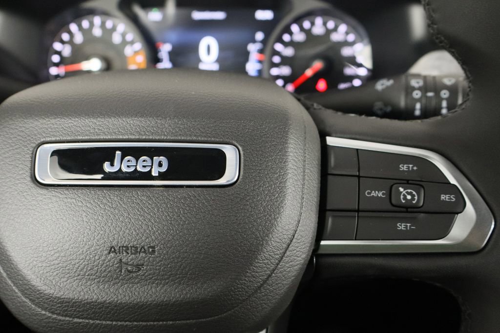 New 2024 Jeep Compass Latitude image 10