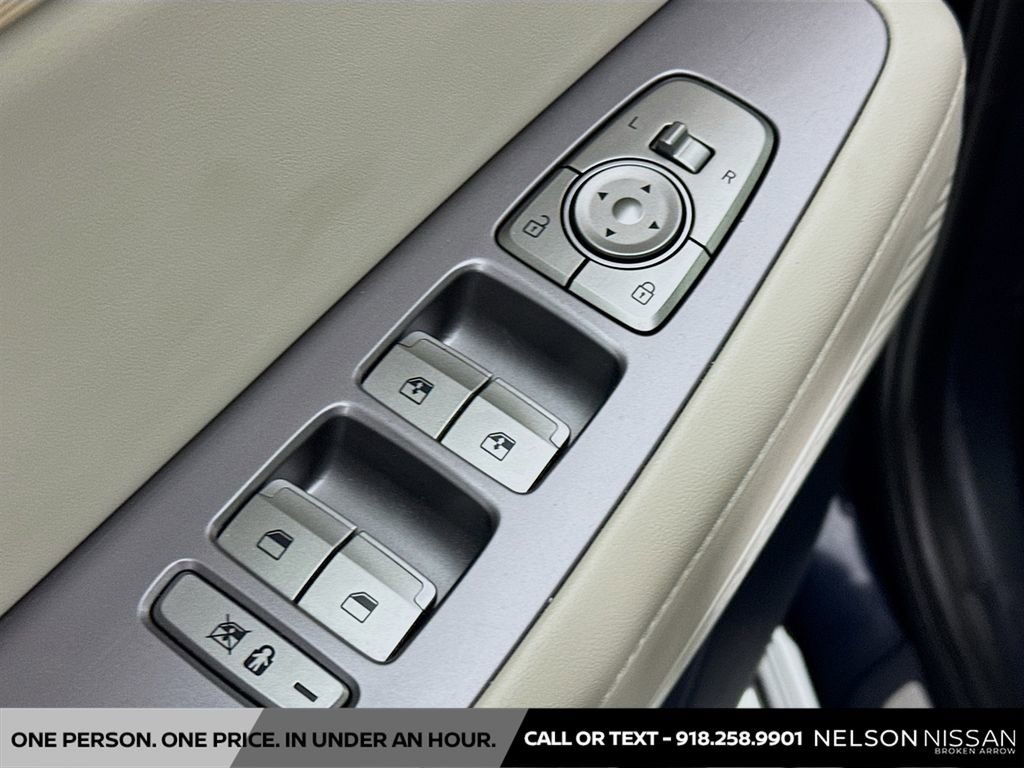 Used 2024 Hyundai Palisade Limited image 18