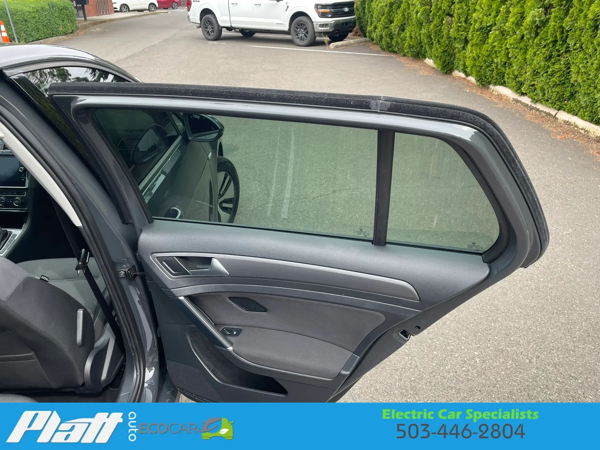 Used 2019 Volkswagen e-Golf SE w/ Driver Assistance Package FWD image 42