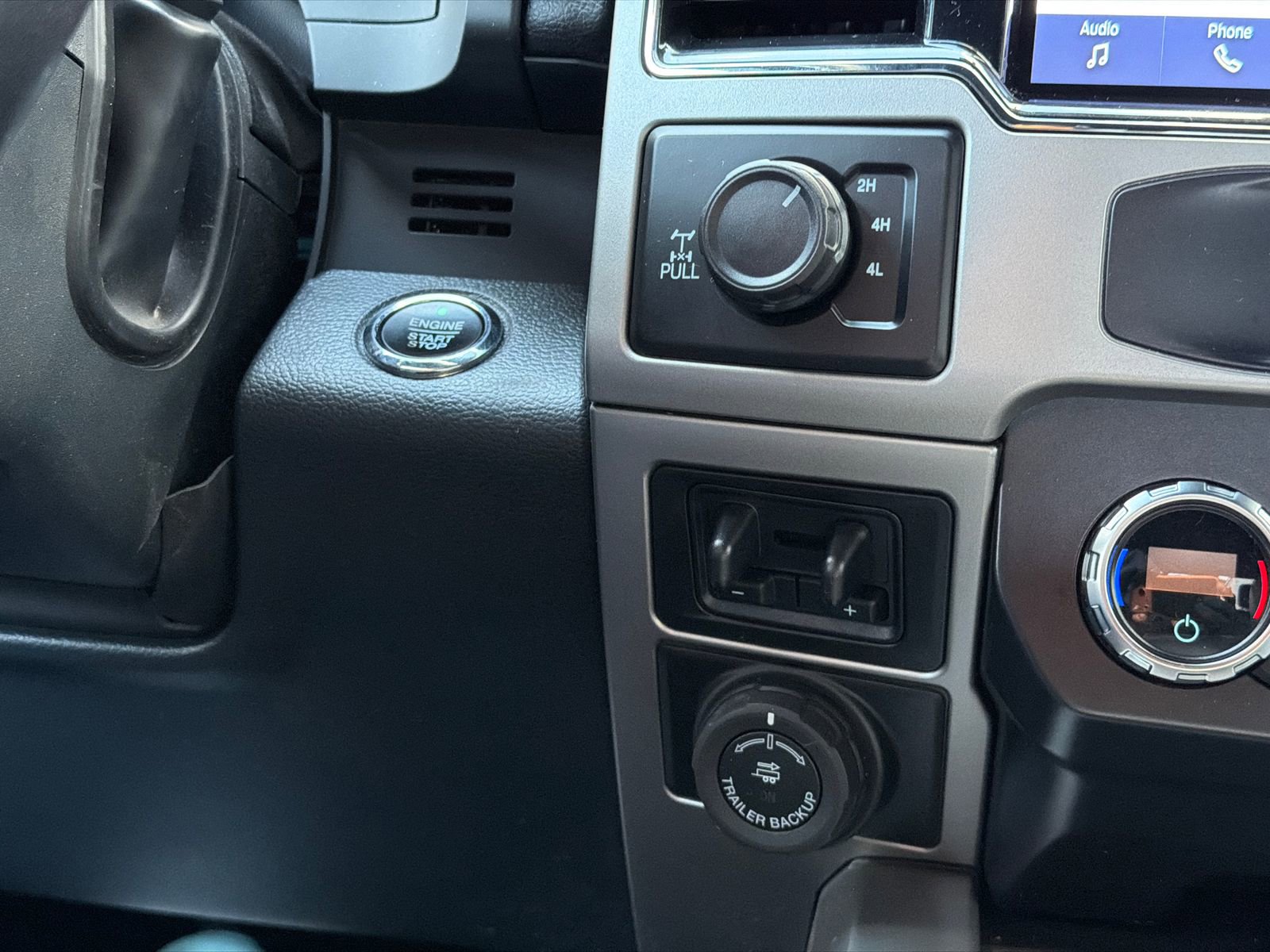 Used 2022 Ford F350 Lariat w/ Lariat Ultimate Package AWD/4WD image 30