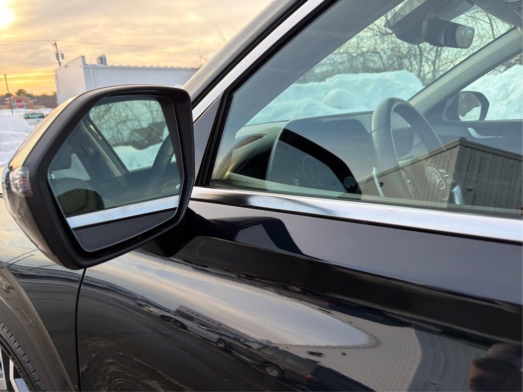 Used 2023 Hyundai Palisade Limited image 26