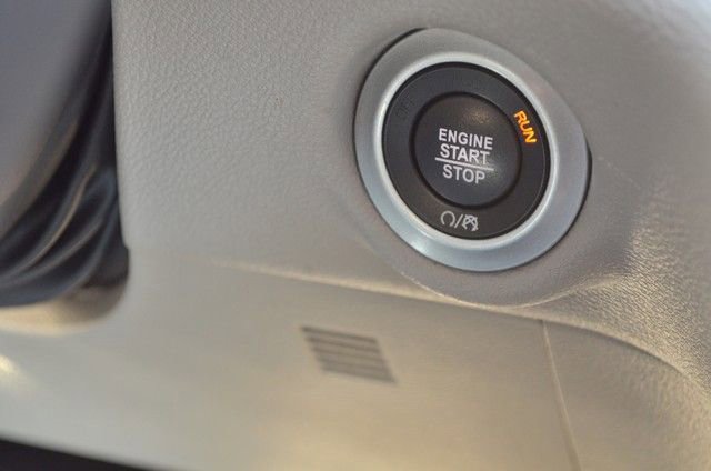 Used 2023 Chrysler Voyager LX image 27