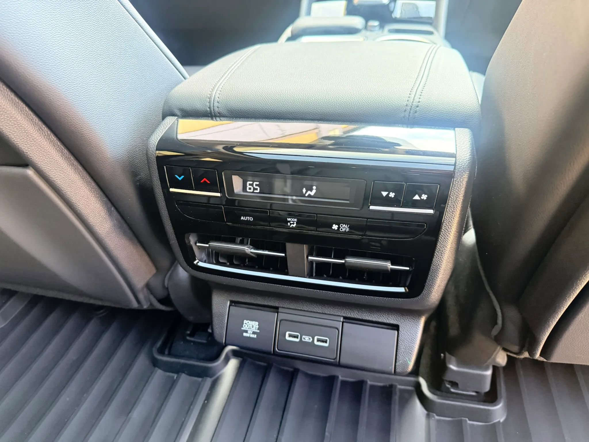 Used 2024 Acura MDX SH-AWD image 30