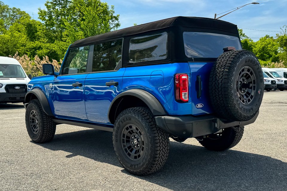 New 2026 Ford Bronco Big Bend w/ Black Diamond Package AWD/4WD image 5
