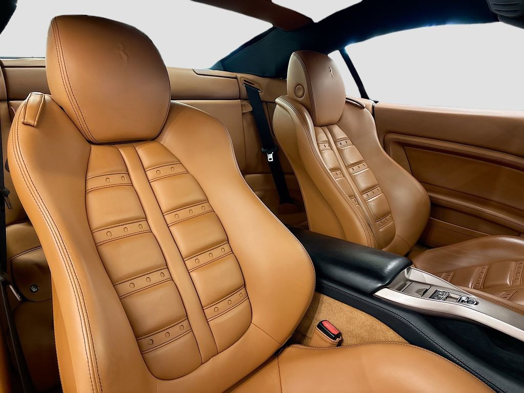 Used 2014 Ferrari California image 16