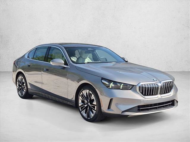 Certified 2026 BMW 540i xDrive AWD/4WD image 3