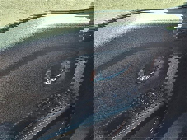 Used 2023 Nissan Titan PRO-4X w/ Pro-4x Convenience Package image 11