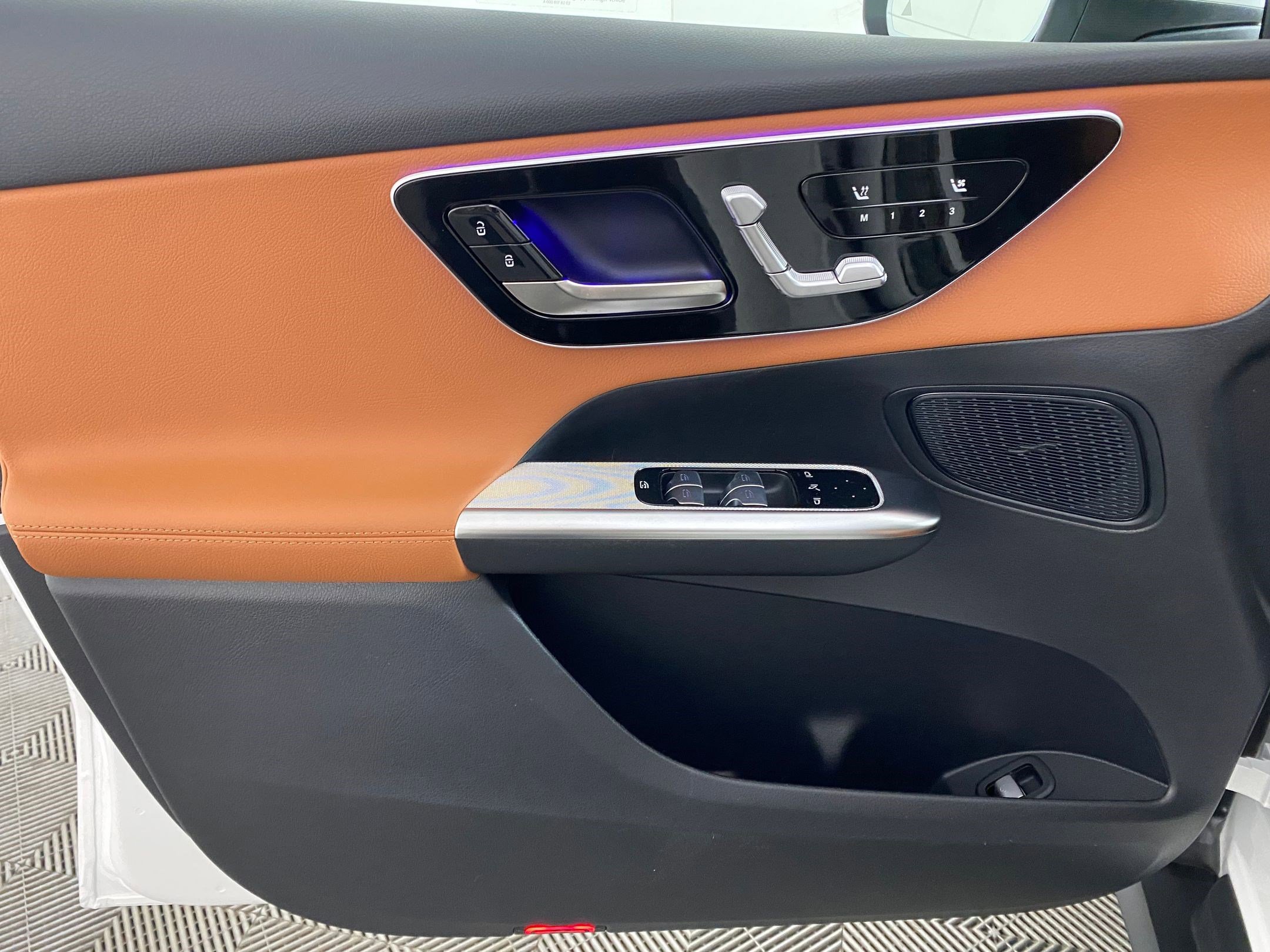 Used 2026 Mercedes-Benz GLC 300 4MATIC image 11