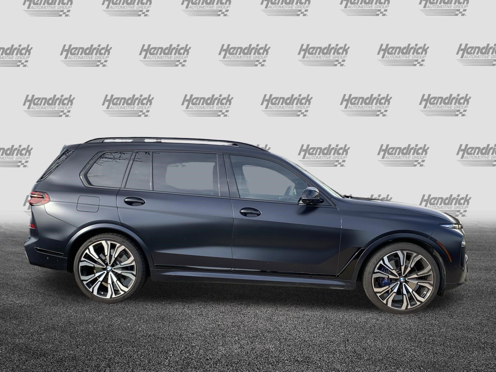 Used 2023 BMW X7 M60i w/ Executive Package image 11