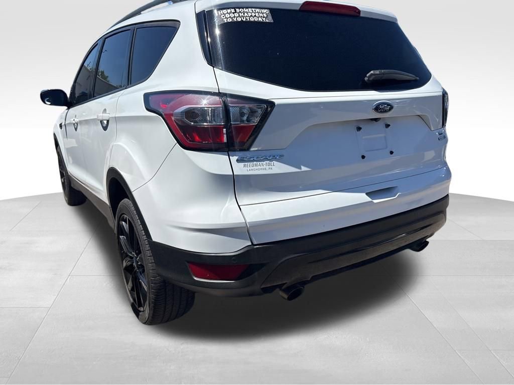 Used 2017 Ford Escape SE w/ Equipment Group 201A AWD/4WD image 19