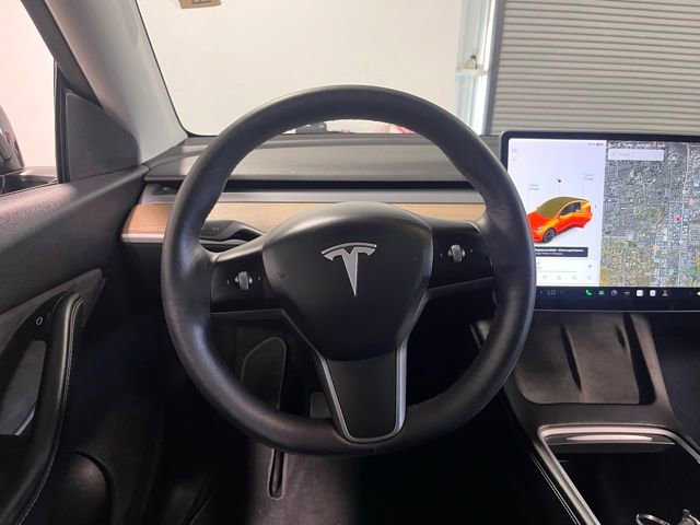 Used 2021 Tesla Model Y Long Range image 22