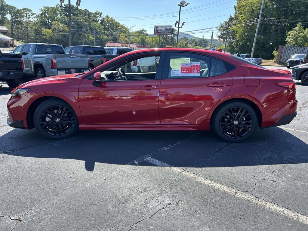 New 2026 Toyota Camry Hybrid FWD image 6