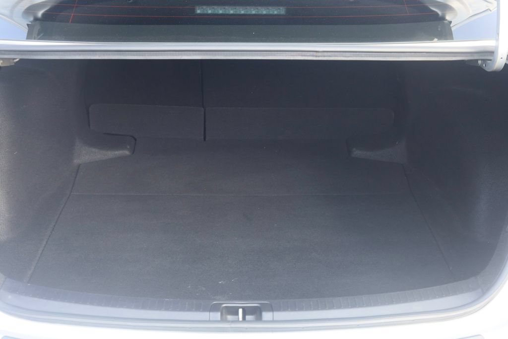 Used 2020 Toyota Corolla LE FWD image 23