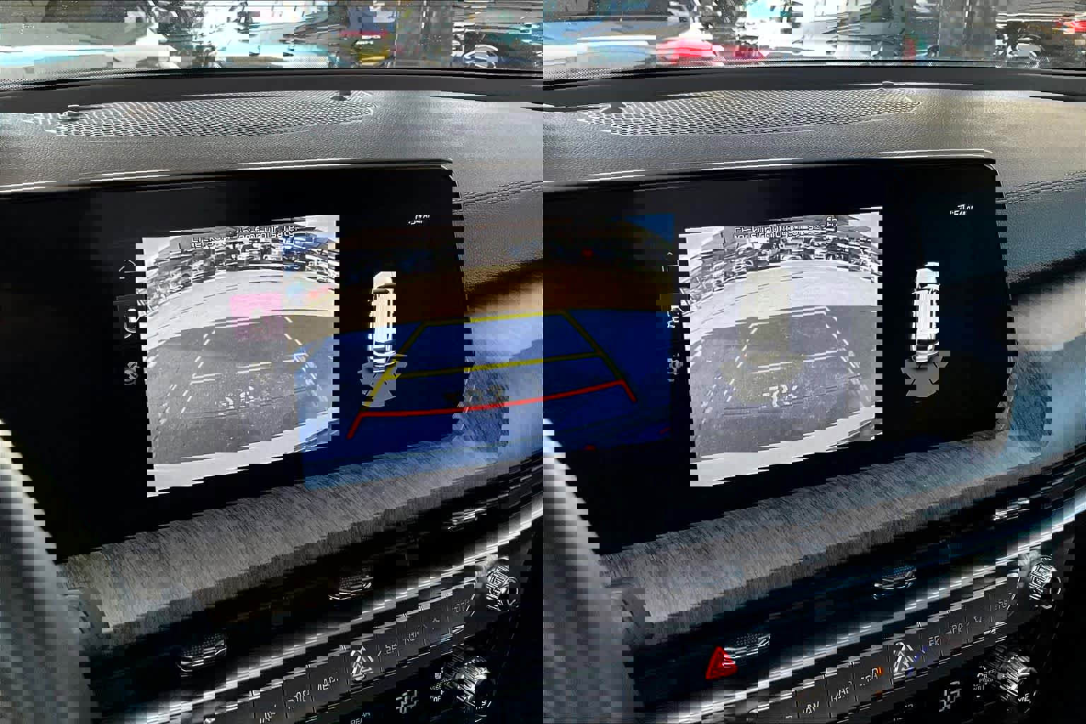 Used 2024 Kia Telluride EX w/ EX Captain's Chair Package image 26