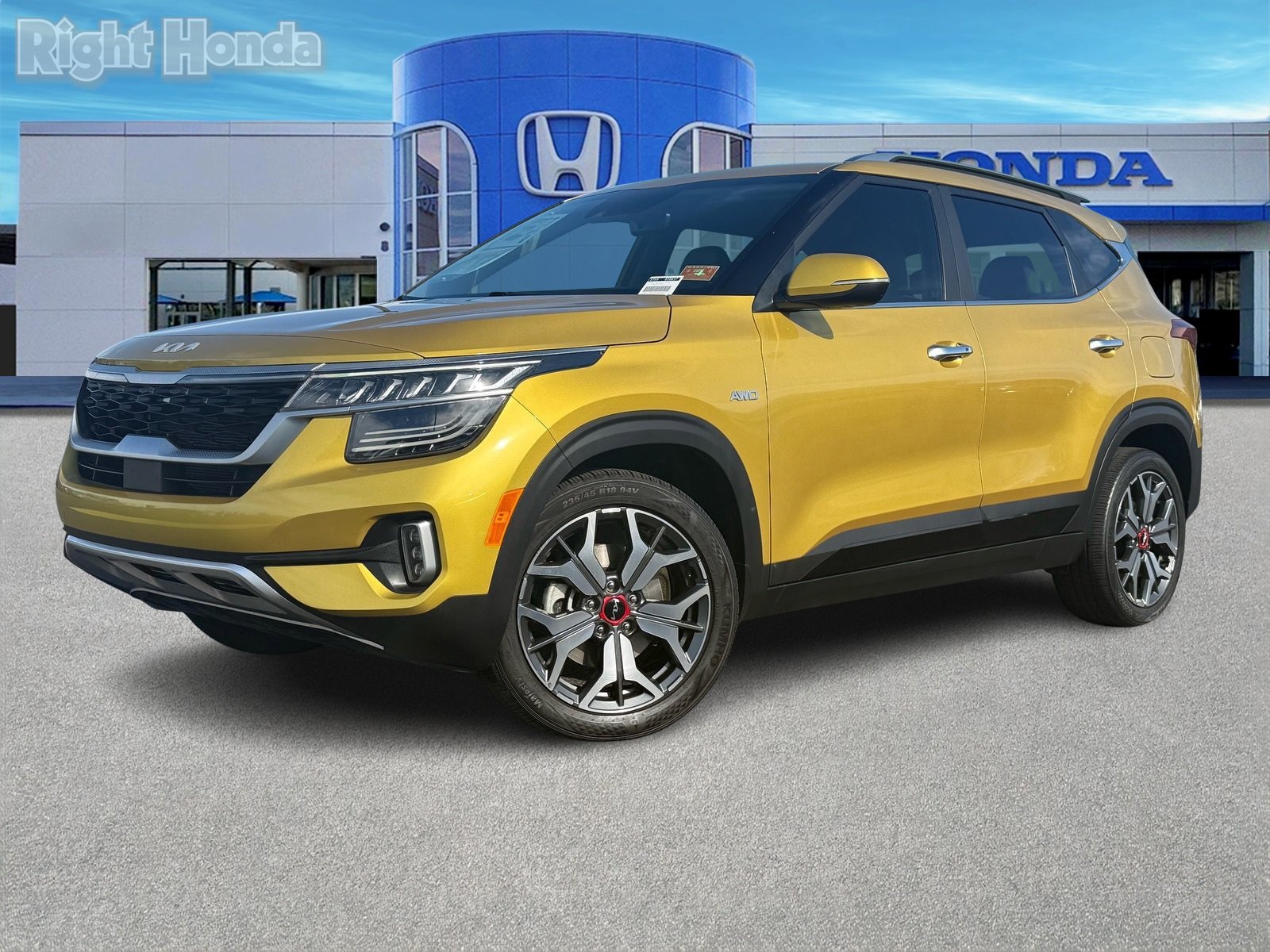 Used 2022 Kia Seltos SX w/ Sunroof Package image 2