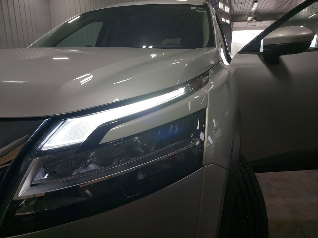 Certified 2024 Nissan Pathfinder SL AWD/4WD image 32