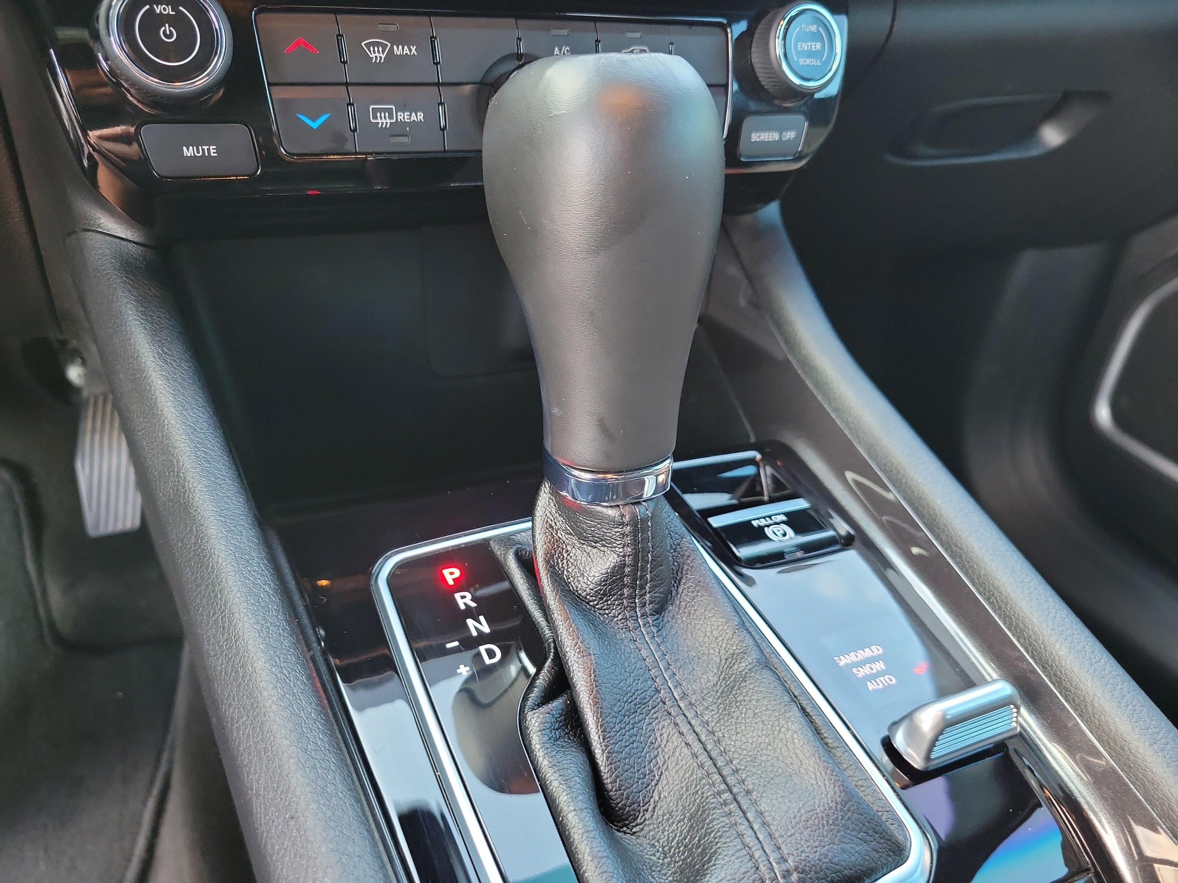 Used 2024 Jeep Compass Latitude image 36