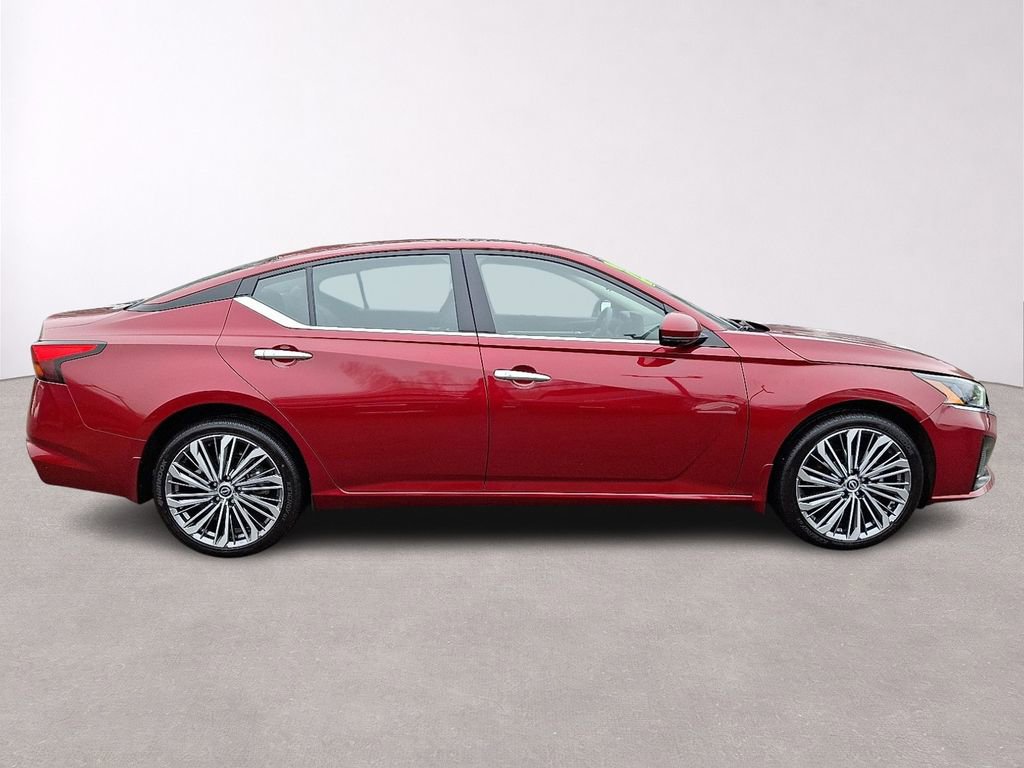 Used 2024 Nissan Altima 2.5 SL image 8