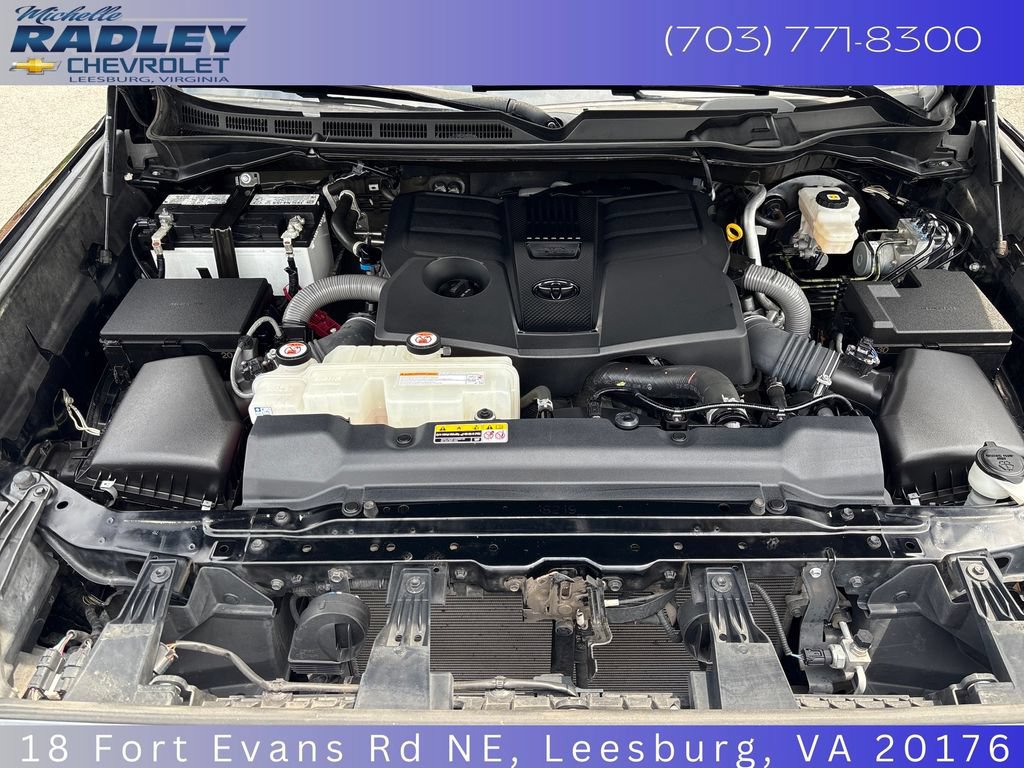Used 2024 Toyota Tundra Platinum AWD/4WD image 10