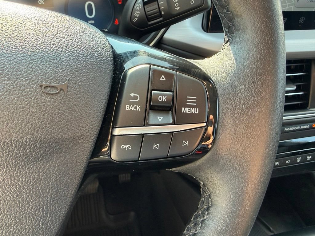 Used 2023 Ford Escape Platinum AWD/4WD image 23