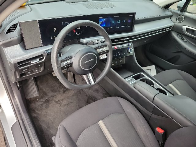 Used 2025 Hyundai Sonata SEL FWD image 8