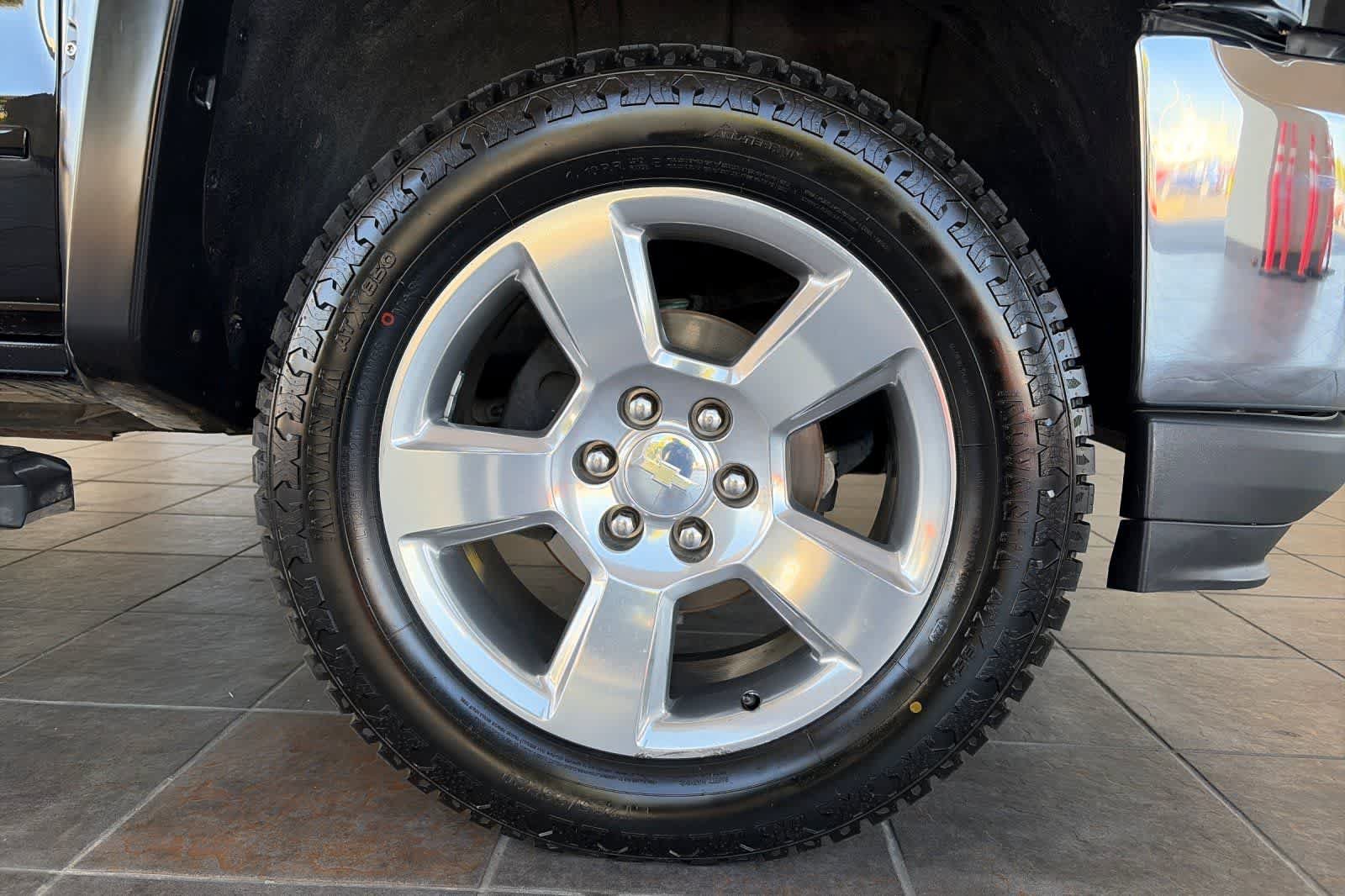 Used 2018 Chevrolet Silverado 1500 LT w/ All Star Edition RWD image 27