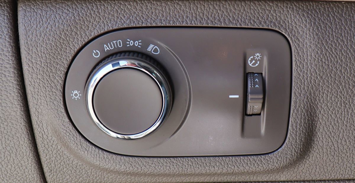 Used 2016 Chevrolet Cruze Premier FWD image 41